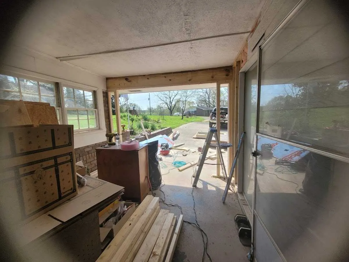 Air movers and dehumidifier for Drying & Dehumidification in Lehighton